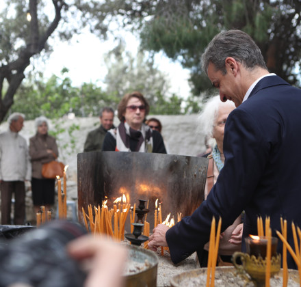 Ο Μητσοτάκης κάνει προεκλογική εκστρατεία και ας λέει ό,τι θέλει το Μαξίμου Ο Μητσοτάκης κάνει προεκλογική εκστρατεία και ας λέει ό,τι θέλει το Μαξίμου