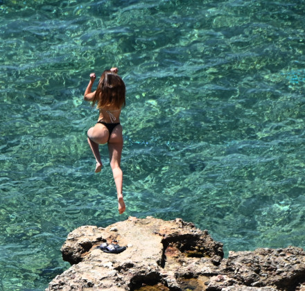 «Καμίνι» η χώρα - Πάνω από 38 βαθμούς Κελσίου έδειξε ο υδράργυρος «Καμίνι» η χώρα - Πάνω από 38 βαθμούς Κελσίου έδειξε ο υδράργυρος