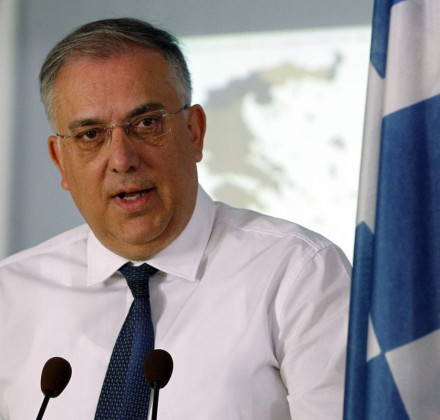 Θεοδωρικάκος: Σταθερή πολιτική μας η ενίσχυση του διαθέσιμου εισοδήματος των πολιτών Θεοδωρικάκος: Σταθερή πολιτική μας η ενίσχυση του διαθέσιμου εισοδήματος των πολιτών