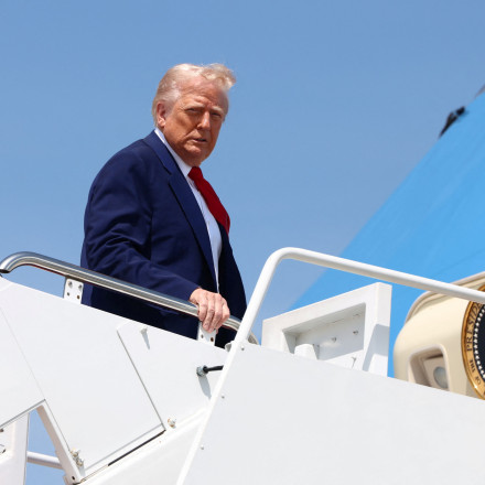 «Δώρο ή ρουσφέτι»: Ένα αεροπλάνο Jumbo που χαρίζει το Κατάρ στον Τραμπ προκαλεί πολιτική κόντρα