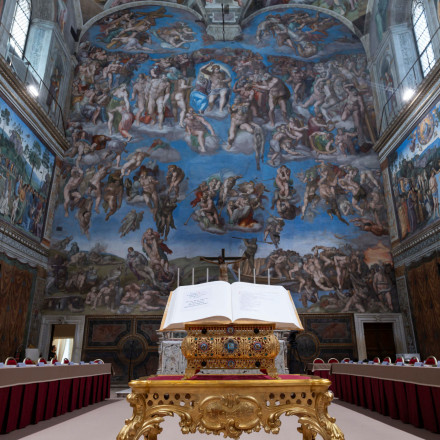 Ήρθε η ώρα για το Κονκλάβιο: Όλα όσα θα συμβούν πίσω από τις κλειστές πόρτες