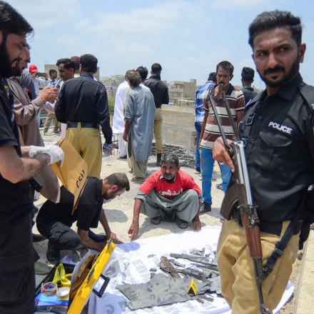 Κλιμακώνεται το πολεμικό κλίμα σε Ινδία, Πακιστάν- Νύχτα «κόλαση» στο Κασμίρ με πολύνεκρες επιθέσεις