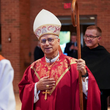 «Είναι κατά του Τραμπ, εντελώς μαρξιστής»: Οργή στο κίνημα MAGA για τον πάπα Λέοντα ΙΔ'
