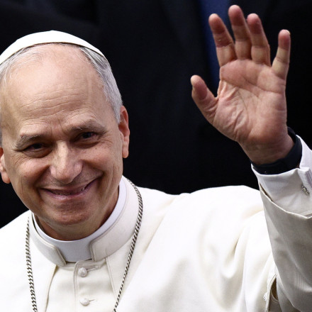 Επιστροφή στο Αποστολικό Παλάτι για τον Πάπα Λέοντα ΙΔ: Γιατί θα συγκατοικήσει με μοναχούς