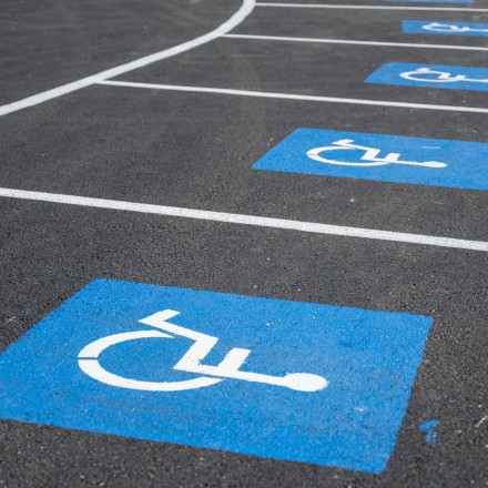 Απλοποιείται η διαδικασία απαλλαγής από τα τέλη κυκλοφορίας σε ΑμεΑ Απλοποιείται η διαδικασία απαλλαγής από τα τέλη κυκλοφορίας σε ΑμεΑ