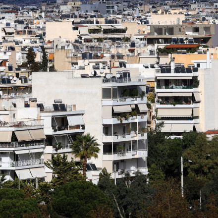 Κτηματολογικά γραφεία: Πάνω από 150 «γρηγορόσημα» με ταρίφα από 500 έως 1.000 ευρώ