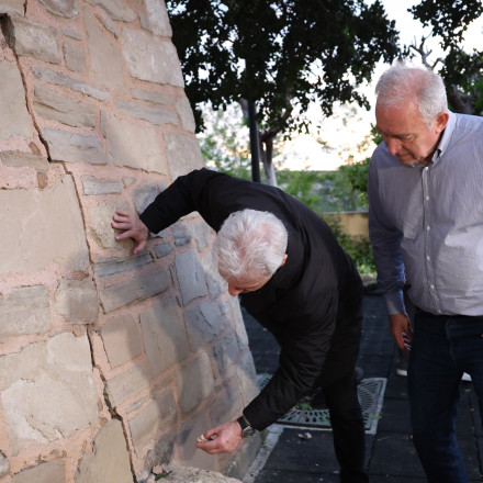 Νέα αυτοψία Λέκκα στην Κρήτη: «Το 70% των σπιτιών σε χωριό έχει υποστεί βλάβες»