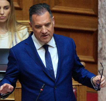 Με AI διαφημίζει το 1566 ο Άδωνις Γεωργιάδης - «Έχουν εξυπηρετηθεί πάνω από 40.000 σε ένα μήνα» Με AI διαφημίζει το 1566 ο Άδωνις Γεωργιάδης - «Έχουν εξυπηρετηθεί πάνω από 40.000 σε ένα μήνα»