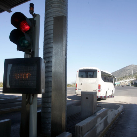 «Φωτο-έλεγχοι» σε διόδια: Έτσι η εφορία θα πιάνει τα «παράνομα» οχήματα και θα ρίχνει «καμπάνες» «Φωτο-έλεγχοι» σε διόδια: Έτσι η εφορία θα πιάνει τα «παράνομα» οχήματα και θα ρίχνει «καμπάνες»
