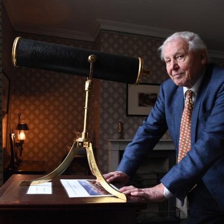 Ο ακούραστος Σερ Ντέιβιντ Ατένμπορο δίνει στα 99 χρόνια του το πιο σημαντικό μήνυμα της ζωής του