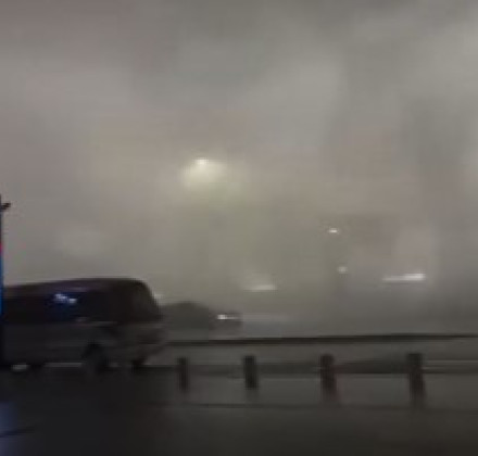 Κίνα: Ισχυρή θύελλα προκάλεσε ομίχλη μέσα σε αεροδρόμιο Κίνα: Ισχυρή θύελλα προκάλεσε ομίχλη μέσα σε αεροδρόμιο