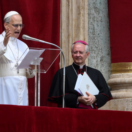 Ο Πάπας Λέων ΙΔ' θέλει να επιστρέψει στο διαμέρισμα των 10 δωματίων που είχε σφραγίσει ο Φραγκίσκος