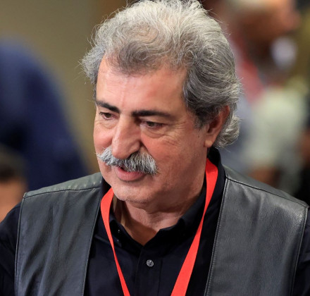 Σκληρή γραμμή ζητάει ο Πολάκης - «Όχι» στην κατάργηση των «μελών του δίευρου» Σκληρή γραμμή ζητάει ο Πολάκης - «Όχι» στην κατάργηση των «μελών του δίευρου»