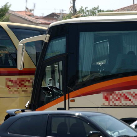 Περιπέτεια για δύο μαθήτριες που ξεχάστηκαν σε σταθμό της Εθνικής Οδού για 45 λεπτά