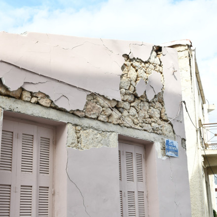 Προσεισμικός έλεγχος δημόσιων κτιρίων: Πόσα είναι ακατάλληλα - Πότε ολοκληρώνονται οι αυτοψίες