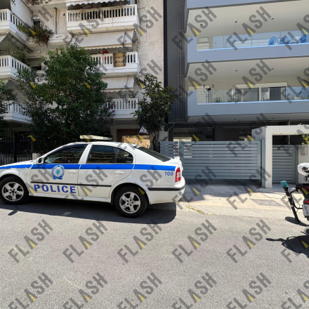 Σκηνές αρχαίας τραγωδίας στη Νέα Σμύρνη: Ο πατέρας φώναζε «τι έκανα, τι έκανα;» - Μαρτυρίες σοκ