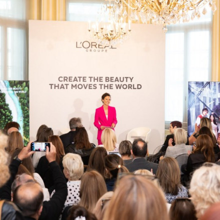 L'Oréal Hellas: Η Ομορφιά που Κινεί τον Κόσμο - Μια θεαματική εμπειρία  στη Γαλλική Πρεσβεία