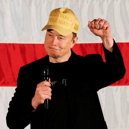 Ο Elon Musk στην παραλία γυμνιστών στο Μεξικό – Από την αποτοξίνωση στον...  οικοτουρισμό