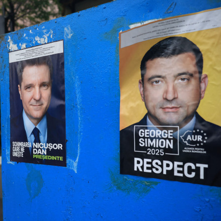 Ρουμανία: «Διαδικτυακή σιγή» πριν τις εκλογές