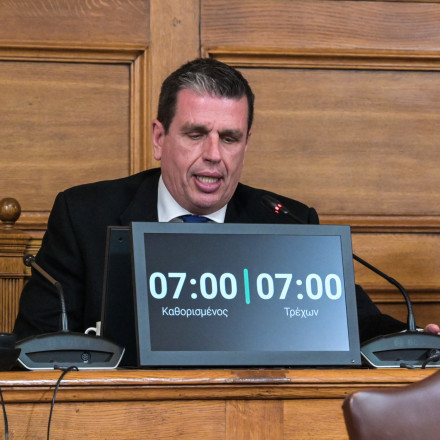 Ένταση στη Βουλή από τη φράση του Καιρίδη για «διχοτόμηση της Κύπρου από το '74»