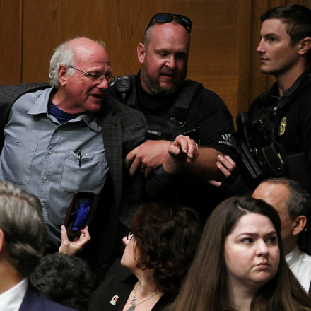 Συνελήφθη ο συνιδρυτής της Ben & Jerry’s για διαμαρτυρία υπέρ της Γάζας - Διέκοψε ομιλία του Κένεντι