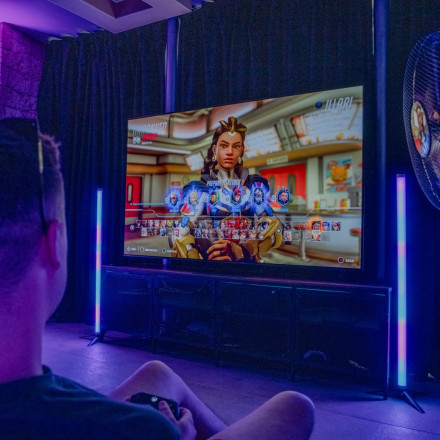 Η Samsung παρουσιάζει τη νέα σειρά τηλεοράσεων και soundbars για το 2025