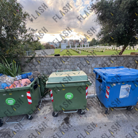 Φρίκη στον Άλιμο: Βρέθηκε βρέφος 3 μηνών σε σακούλα στα σκουπίδια - Το άρπαξαν από την Ομόνοια