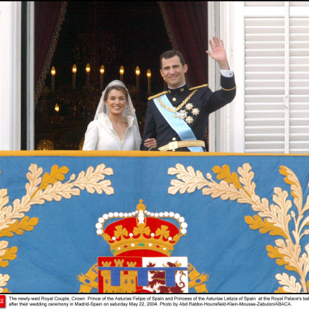 21 χρόνια γάμου για τον Φελίπε και τη Λετίθια - Το πιο ακριβό νυφικό στην ιστορία των γαλαζοαίματων