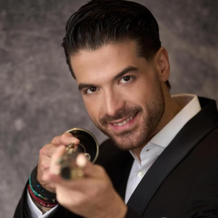 Άρης Μουγκοπέτρος: Xάραξε στο δέρμα του τον αγώνα του για τη ζωή - «Είμαι γεμάτος πληγές...»