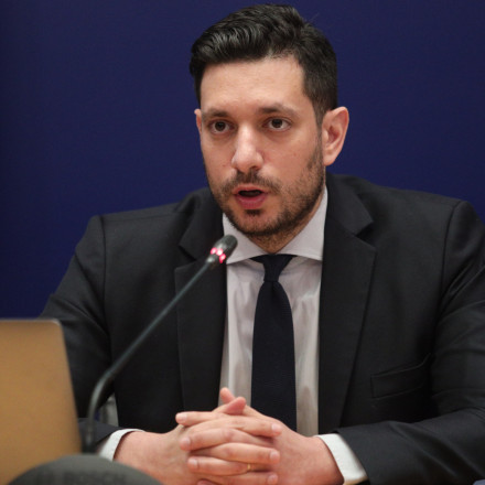 Κυρανάκης: Υπαρκτός ο κίνδυνος αυξήσεων σε ακτοπλοϊκά και αεροπορικά εισιτήρια λόγω πολέμου