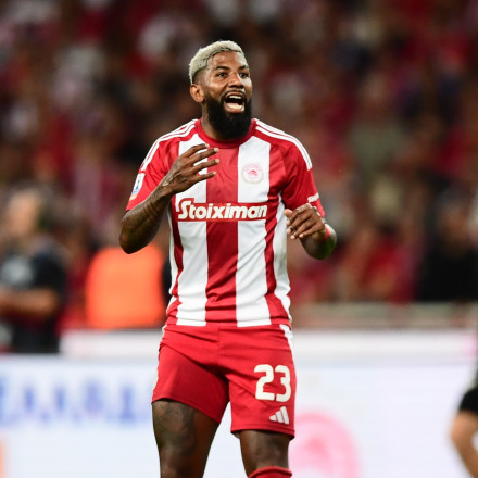 Ροντινέι: «Ονειρεύομαι να παίξουμε στο Μπερναμπέου και στο Άνφιλντ - Να μείνω στον Ολυμπιακό»