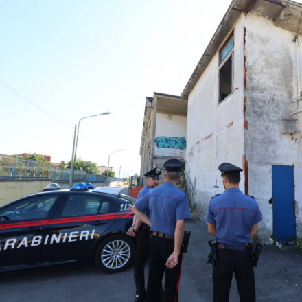 Οικογένεια «παλαιοχριστιανών» στην Ιταλία προκαλεί κόντρα Μελόνι-Σαλβίνι