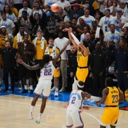 NBA: Εξωπραγματικοί Πέισερς έκαναν break απέναντι στους Θάντερ με απίστευτο buzzer-beater!