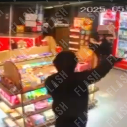 Βύρωνας: Βίντεο ντοκουμέντο από τη δράση συμμορίας ανηλίκων με ληστείες σε μίνι μάρκετ