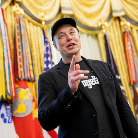 WSJ: Μυστικές υπηρεσίες των ΗΠΑ παρακολουθούσαν ξένους που επισκέπτονταν τον Έλον Μασκ