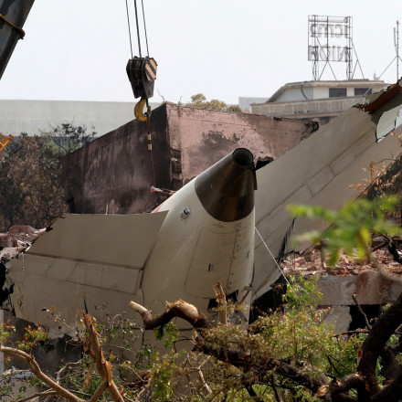 Τραγωδία της Air India: Τι απαντά η Boeing για τους διακόπτες καυσίμου στα αεροπλάνα της