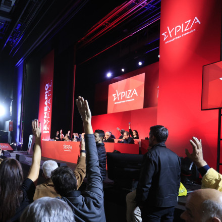 ΣΥΡΙΖΑ: Μαζική παραίτηση στελεχών - «Σύντροφοι της βολικής σιωπής, χυλός το Συνέδριο»