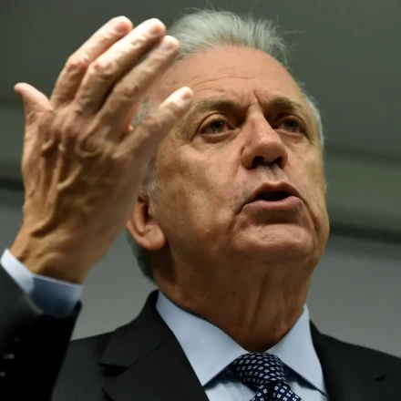 Αβραμόπουλος για την υπόθεση Novartis: Σκευωρία με πολιτικά κίνητρα - Ήταν λάθος του Τσίπρα