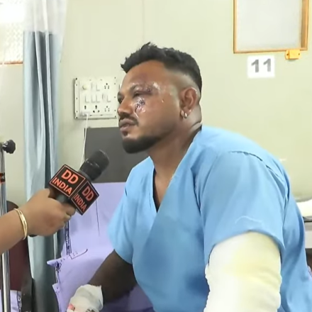 Ινδία: «Είδα ανθρώπους να πεθαίνουν μπροστά μου» - Συγκλονίζει ο μοναδικός επιζών της φονικής πτήσης Ινδία: «Είδα ανθρώπους να πεθαίνουν μπροστά μου» - Συγκλονίζει ο μοναδικός επιζών της φονικής πτήσης