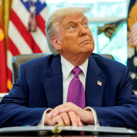 «Πράσινο φως» από τη Γερουσία στον Τραμπ να βομβαρδίσει το Ιράν χωρίς την έγκριση του Κογκρέσου