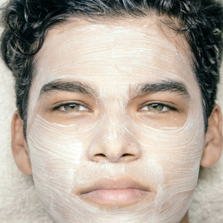 Καλλυντικά από το TikTok: Παιδιά και έφηβοι ρισκάρουν με τη χημεία του δέρματός τους λέει μελέτη