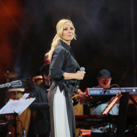 Πέγκυ Ζήνα: «Δεν ακούω τραπ, δεν μου αρέσουν οι βωμολοχίες και η επιθετική γλώσσα στα τραγούδια»