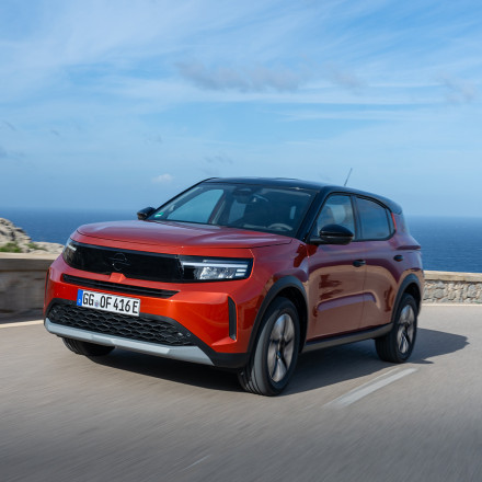 Νέο Opel Frontera: Ευρυχωρία, υβριδική τεχνολογία και τιμή που σοκάρει