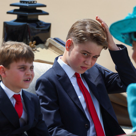 «Βόμβα» για τα Ανάκτορα: Παράσταση στο Broadway παρουσιάζει τον πρίγκιπα Τζορτζ... ομοφυλόφιλο