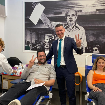 Το όλον ΠΑΣΟΚ έδωσε το αίμα του για καλό σκοπό