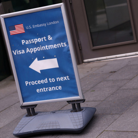 ΗΠΑ: «Σκανάρουν» τα social media όσων θέλουν να λάβουν φοιτητική βίζα