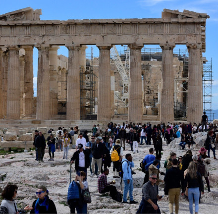 Ακρίβεια: Οι υψηλές τιμές διώχνουν και τους τουρίστες από τη χώρα μας [vid]