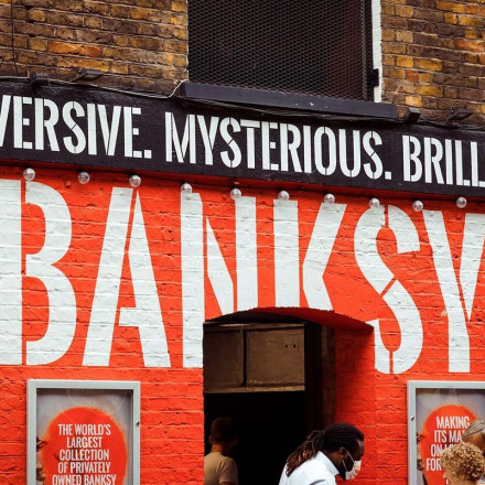 Αποκαλύφθηκε νέο έργο του Banksy, αλλά η τοποθεσία παραμένει μυστήριο