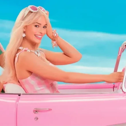 «Barbie»: Ξεπέρασε το 1 δισ. δολάρια στο box office σε 17 μέρες και έγραψε ιστορία!