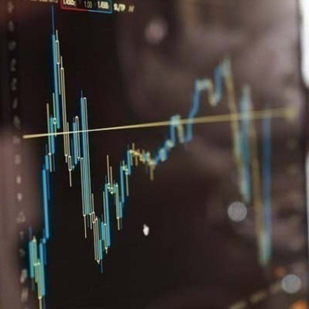 Επιτόκια: Το δίλημμα που αντιμετωπίζουν ΕΚΤ και Fed – Προσεκτικές κινήσεις συνιστά το ΔΝΤ